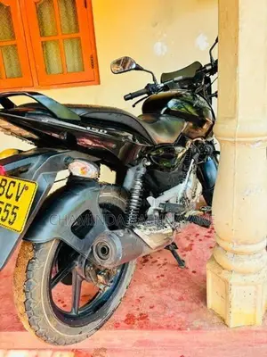 Bajaj Pulsar 150 2015