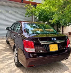 Toyota Axio 2013