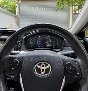Toyota Axio 2013