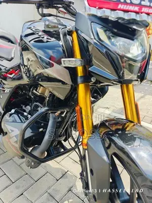 Hero Hunk 160R 4V 2026