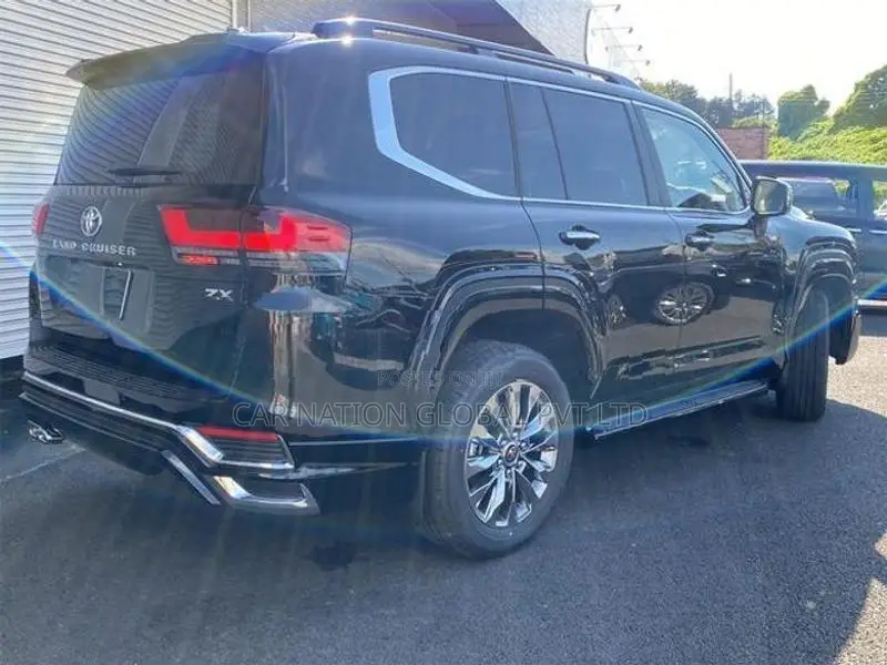 Toyota Land Cruiser LC 300 “ZX” DIESEL 2026