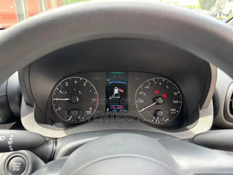 Toyota Yaris X Grade 2025