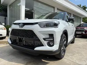 Toyota Raize Z Hybrid 2025
