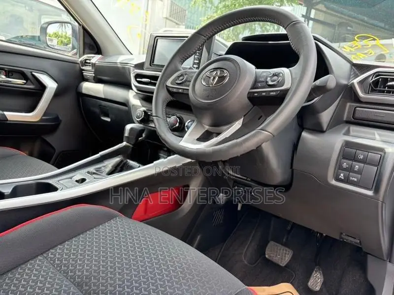 Toyota Raize Z Hybrid 2025