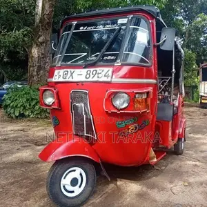 Bajaj RE 2010