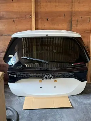 TOYOTA YARIS 210 DICKY DOOR COMPLETE
