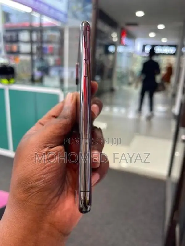 Apple iPhone X 256GB (Used)