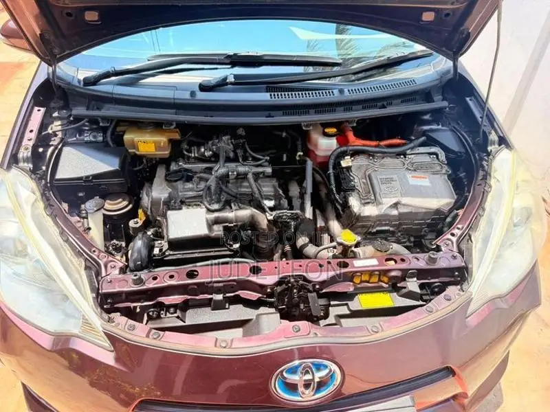 Toyota Aqua 2014