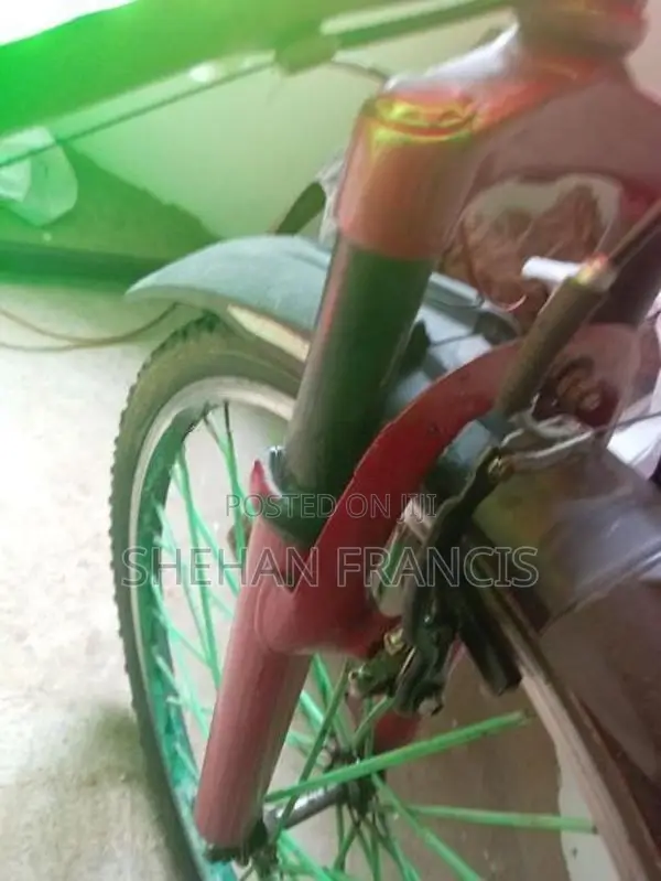Lumala පාවිච්චි කරන ලද බයිසිකලයක් ඇත