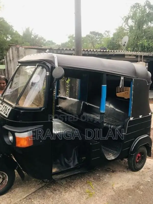 Bajaj RE 2009