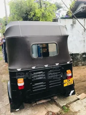 Bajaj RE 2009