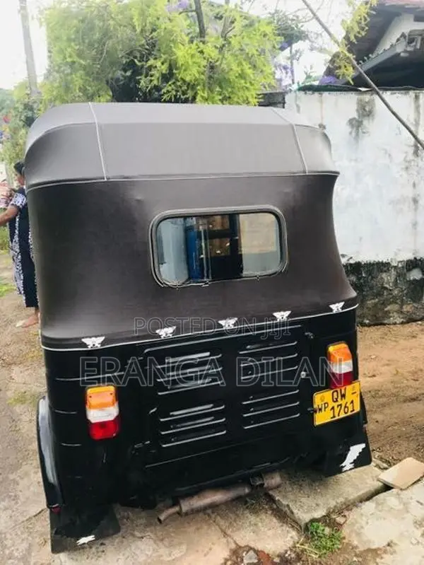 Bajaj RE 2009