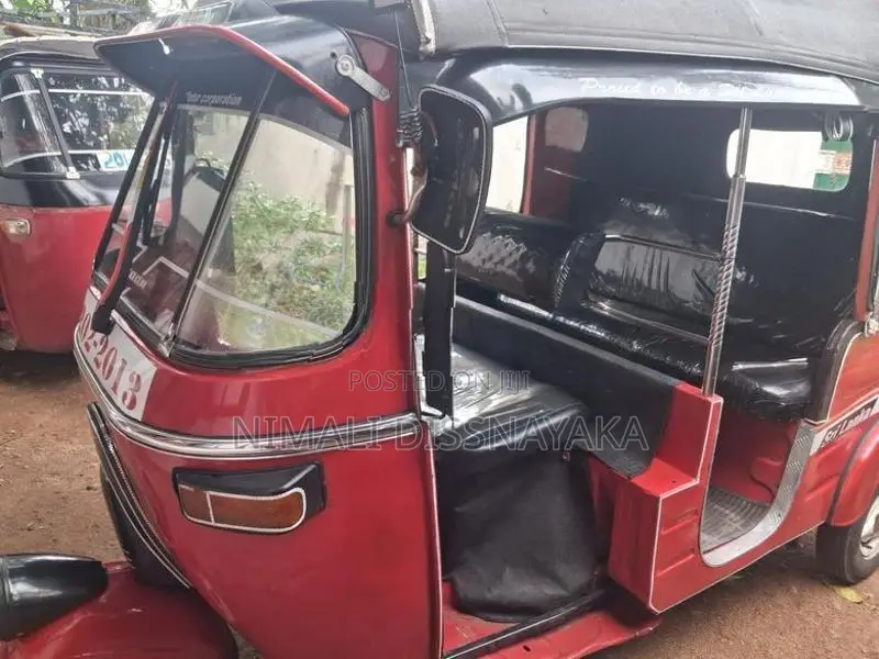 Bajaj RE 1996