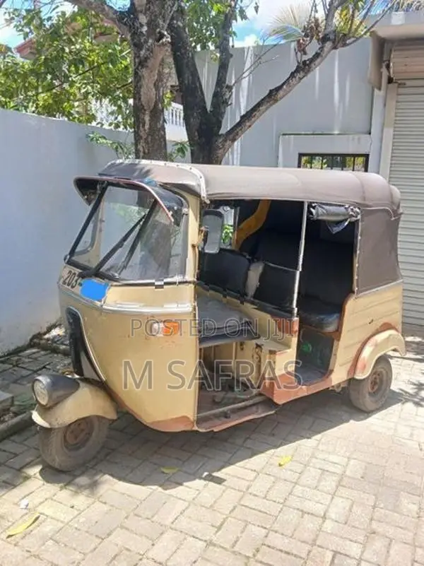 Bajaj RE 1996