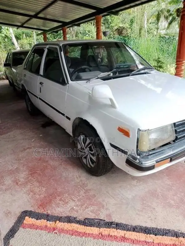 Nissan Sunny 1983