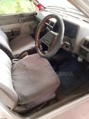 Nissan Sunny 1983