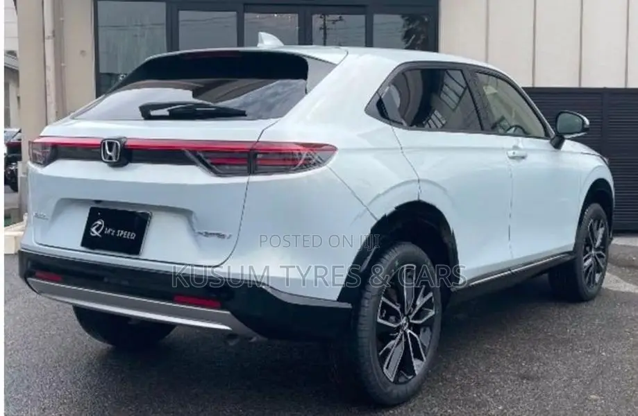 Honda Vezel Z Premium 10 SPEAKRS 2026