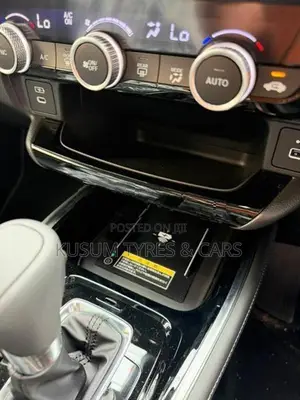 Honda Vezel Z Premium 10 SPEAKRS 2026