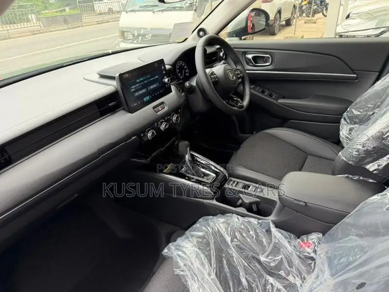 Honda Vezel Z Premium 10 SPEAKRS 2026