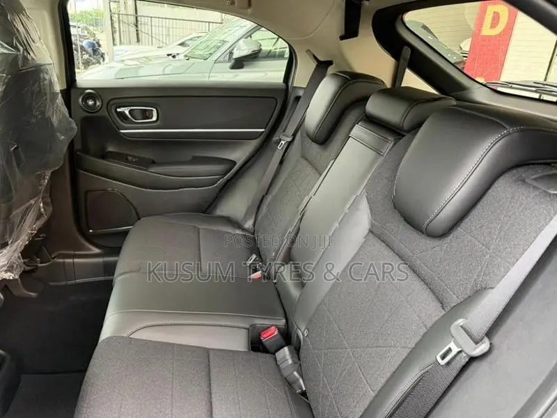 Honda Vezel Z Premium 10 SPEAKRS 2026