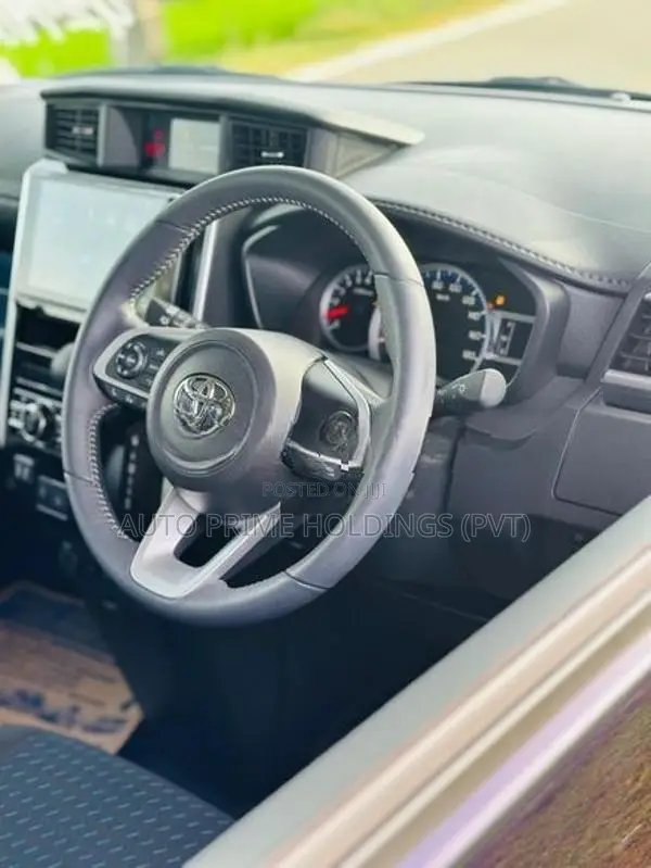 Toyota Roomy G custom 2025