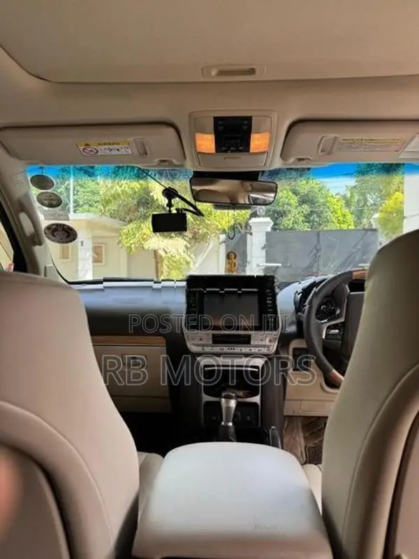 Toyota Land Cruiser Prado 150 TX 2017