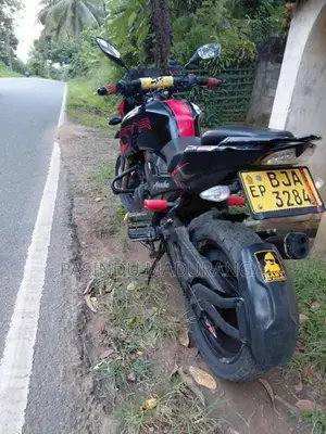 TVS Apache 2022