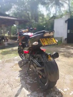 TVS Apache 2022