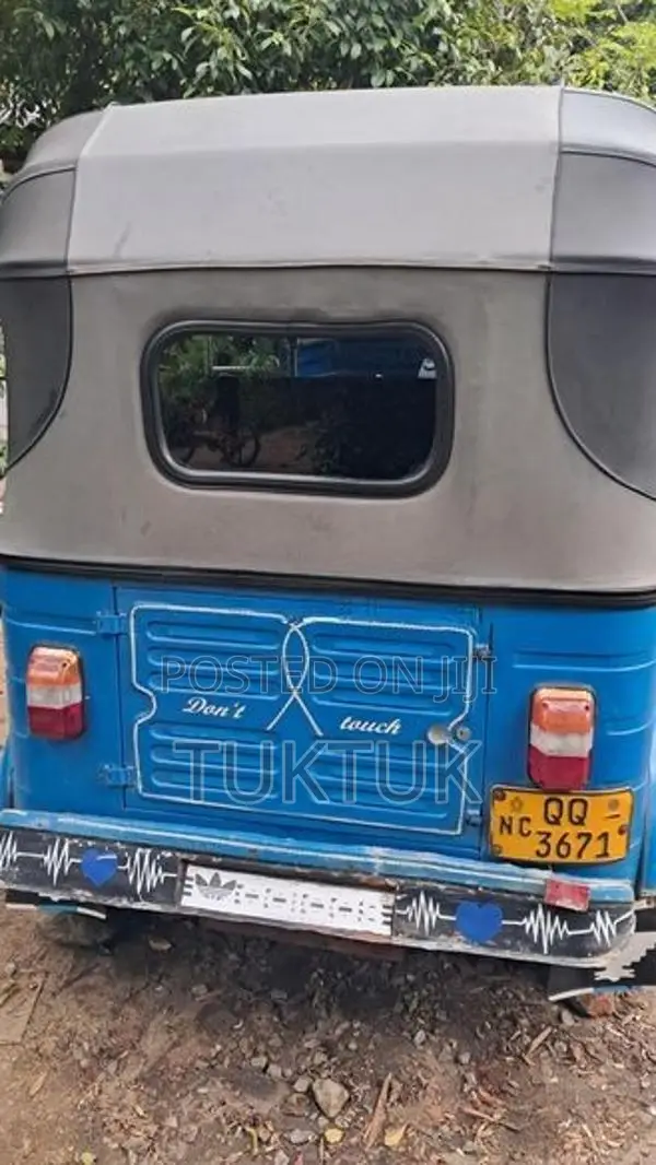 Bajaj RE 2008
