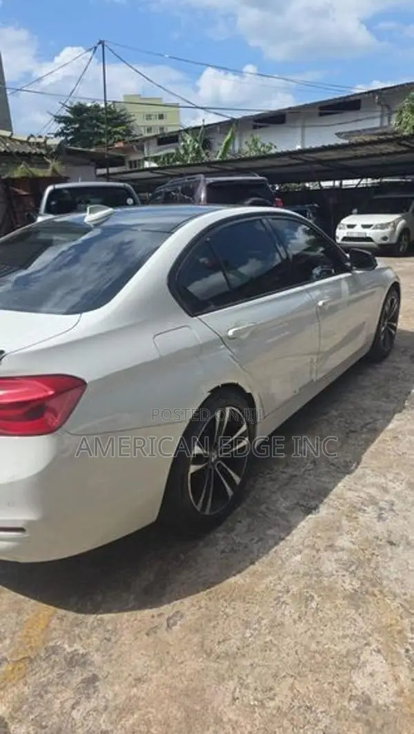 BMW 318i Shadow 2018