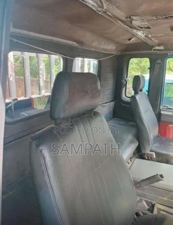Isuzu Forward Lorry Cabin for Lorry