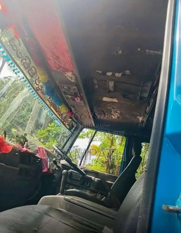 Isuzu Forward Lorry Cabin for Lorry