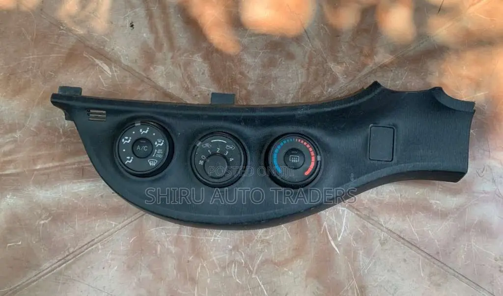 Toyota vitz ksp130 AC control unit for Car