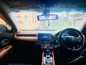 Honda Vezel 2016 SUV (Used)