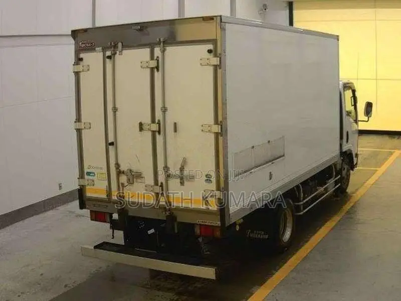 Isuzu ELF Freezer Truck 2018 Lorry Unregistered (Recondition)