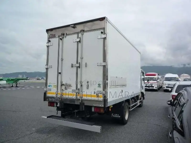 Isuzu ELF Freezer Truck 2018 Lorry Unregistered (Recondition)