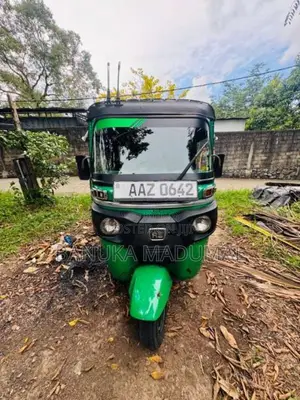 Bajaj RE 2 Stroke 2015 Three Wheel (Used)