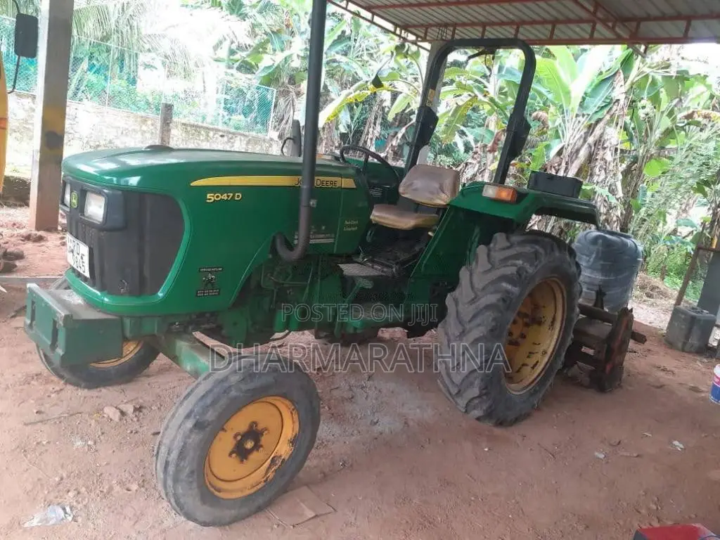 John-Deere 5047 2015 Tractor (Used)