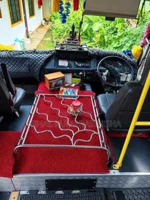 Eicher Skyline 2018 Bus (Used)