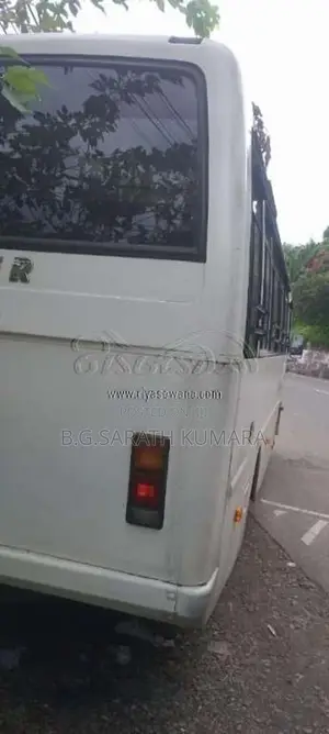 Eicher Starline 2015 Bus (Used)