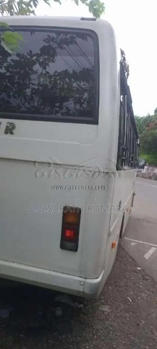 Eicher Starline 2015 Bus (Used)