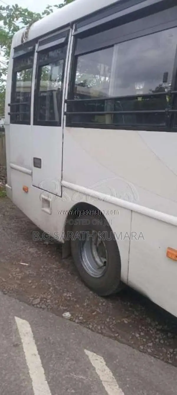 Eicher Starline 2015 Bus (Used)