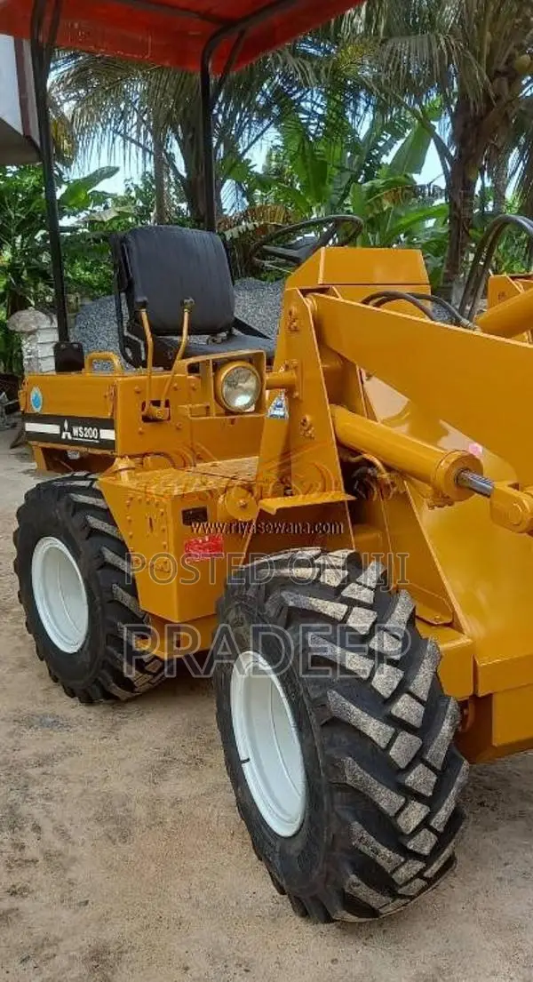 Mitsubishi WS200 L Wheel Loader 2017 Heavy-Duty (Used)
