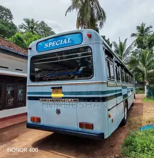 Ashok-Leyland Viking 2005 Bus (Used)