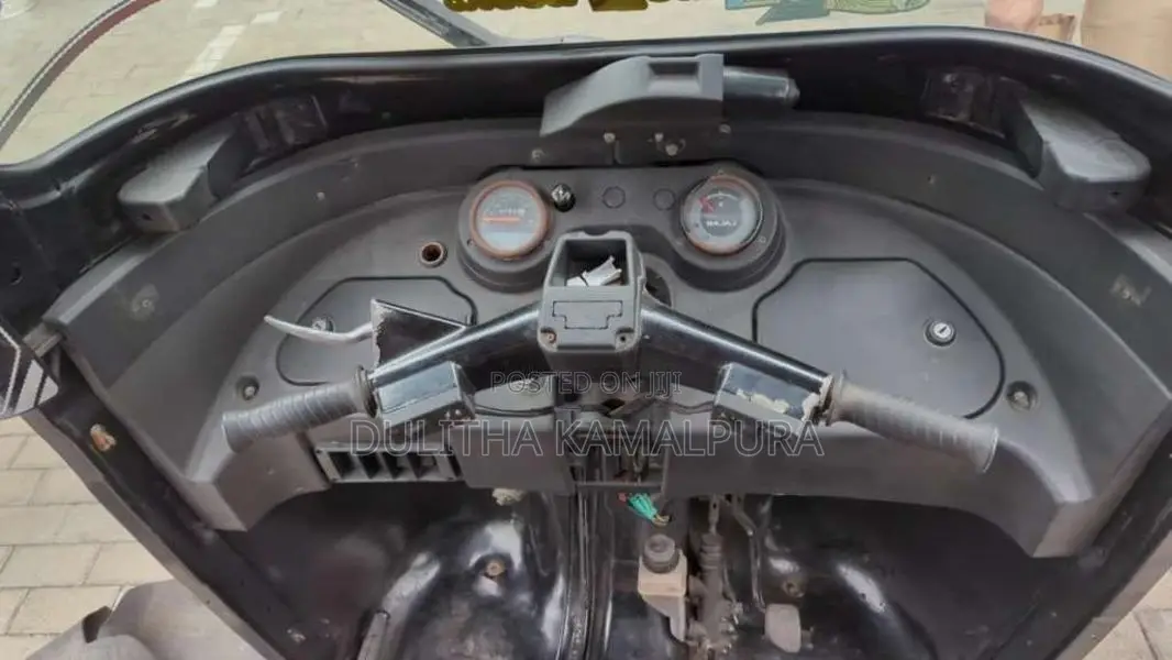 Bajaj 4 Stroke 2015 Three Wheel (Used)