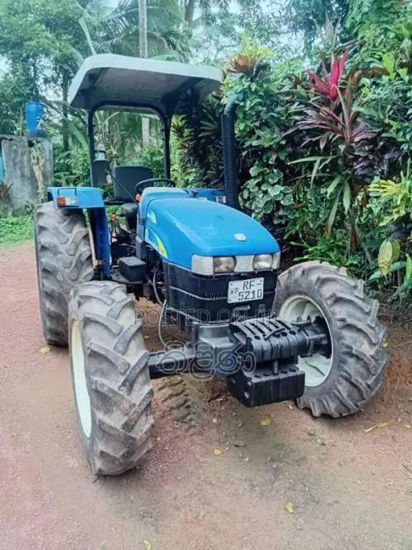 New-Holland 7500 2017 Tractor (Used)