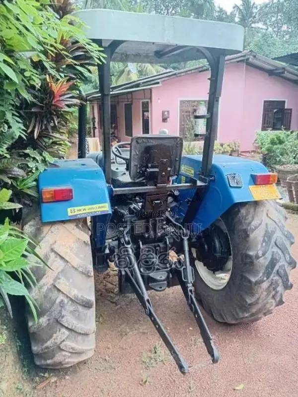 New-Holland 7500 2017 Tractor (Used)