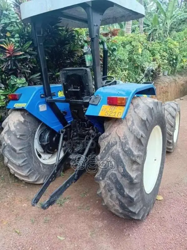 New-Holland 7500 2017 Tractor (Used)