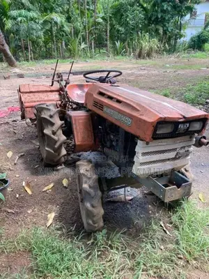 Kubota Japan 1997 Tractor (Used)