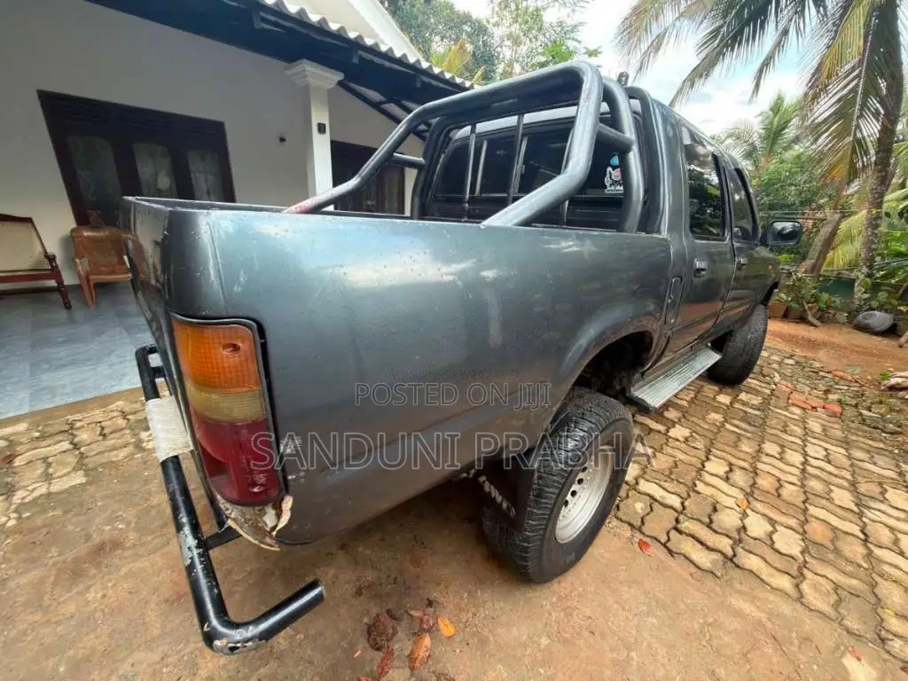 Toyota Hilux 1991 Pickup (Used)